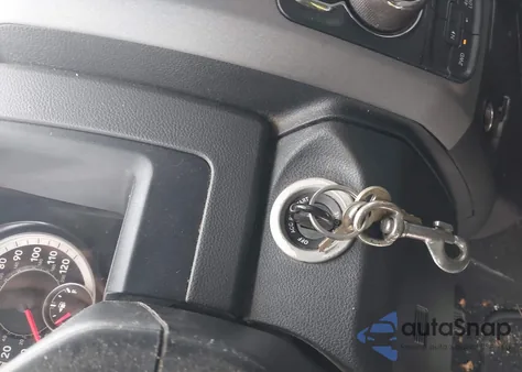 2016 Ram 1500 Tradesman z USA, uszkodzony, nr VIN 3C6JR7DG8GG352931